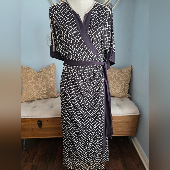Diane Von Furstenberg Dorothea Wrap Maxi Dress - Picture 2 of 8
